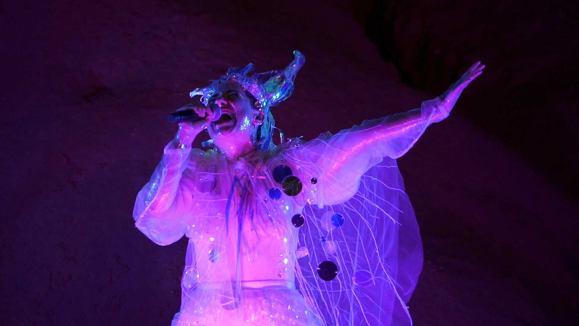 Rocio Manzur con los reflectores