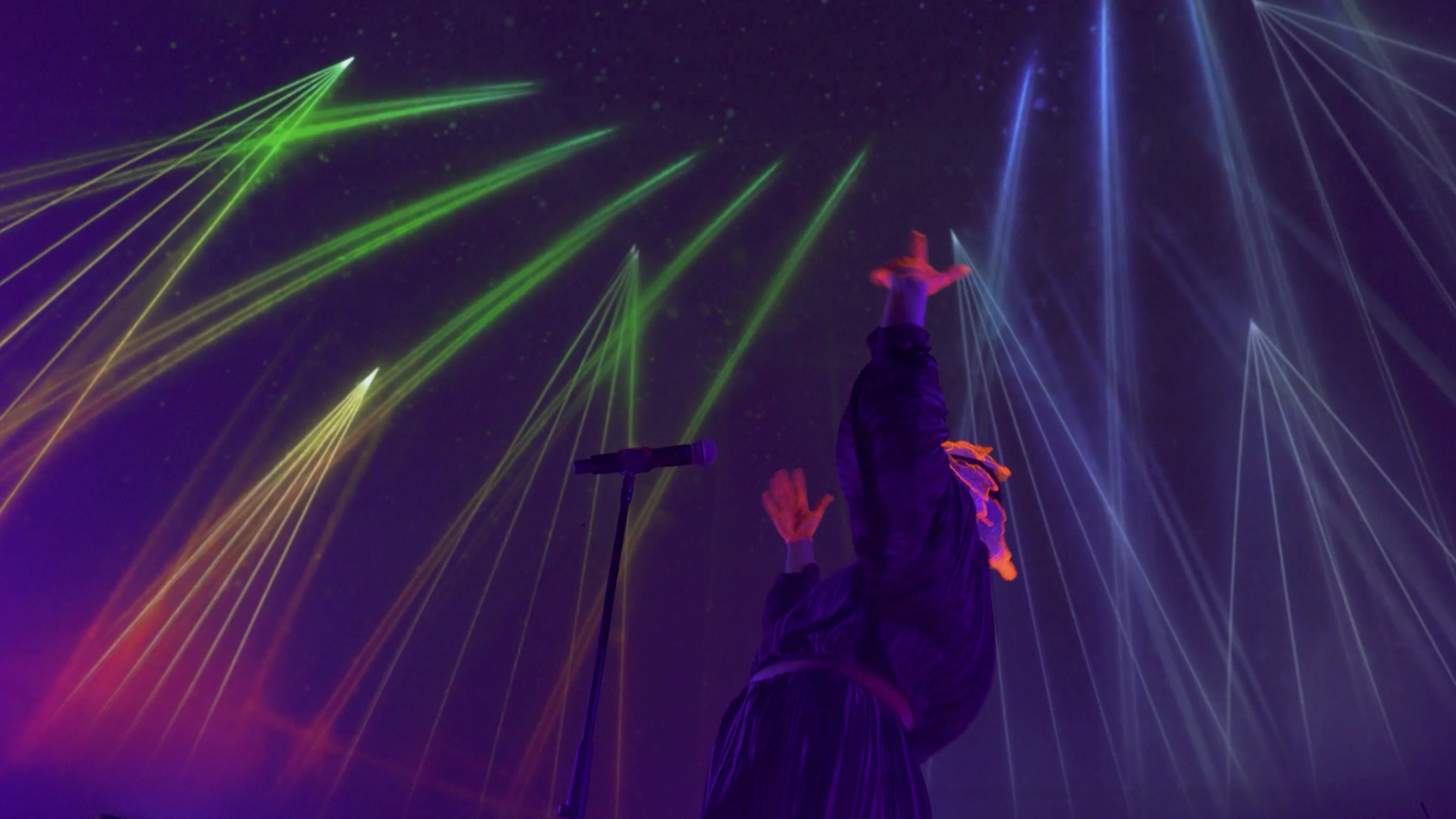 Rocio Manzur domo fondo rayas