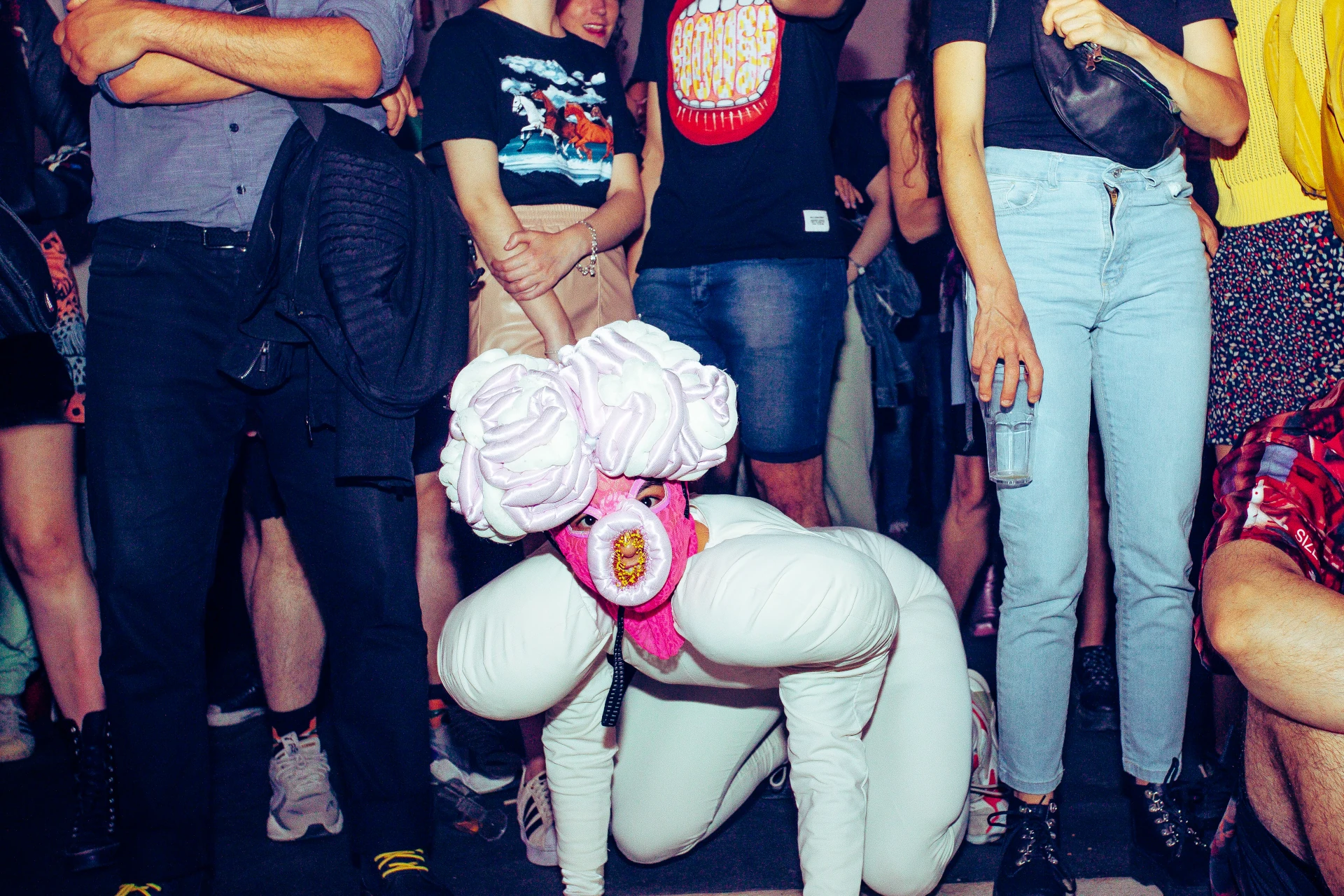 Dat Garcia cantando y en pantalla 