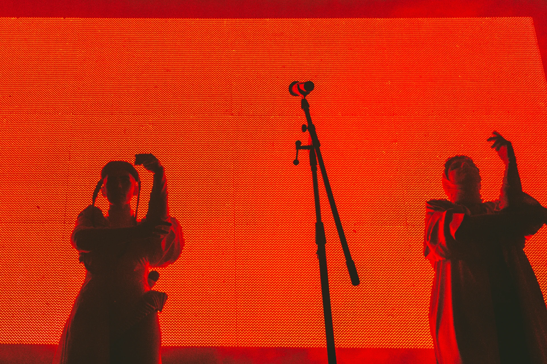 Rocio Manzur con máscara 